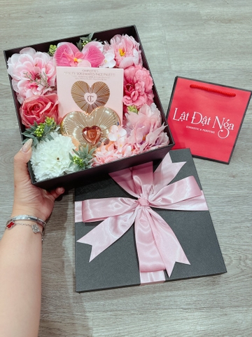 Bảng má Charlotte Tilbury Beauty Soulmates Face Palette 13g