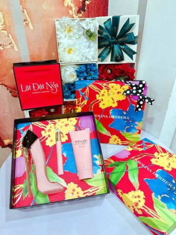 Sét Quà : Nước Hoa Carolina Herrera Good Girl Blush EDP 80ml + 10ml + body 100ml