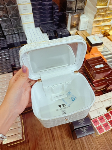 Cốp Mỹ Phẩm YSL Limited 2025 Gift (White&Gold)