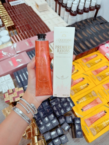 Kem Tay Loccitane Premiers Rayons Pivoine & Camelia 75ml