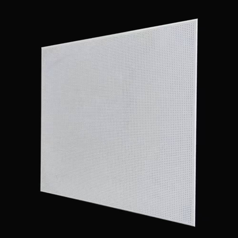 Tấm trần nhôm 600*600mm (phủ sơn 2 lớp) độ dày 0.7mm bề mặt phẳng 513 g