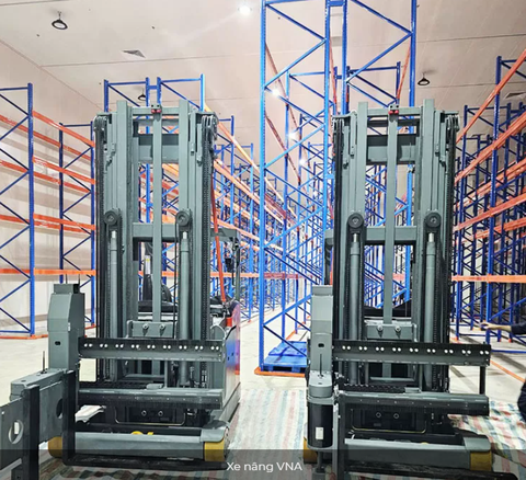 Xe nâng VNA