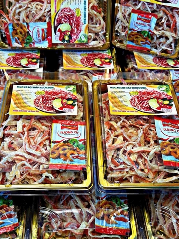 Khô mực nước dừa ( khay 200g )