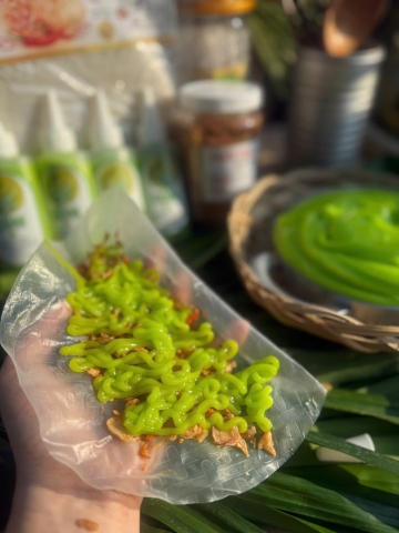 Set bánh phơi sương muối tép hành phi - bơ cốm ( 1 set )