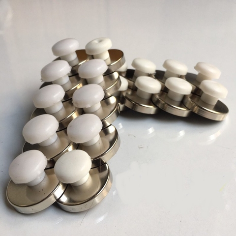 Nam châm bọc sắt núm nhựa ĐK 32mm