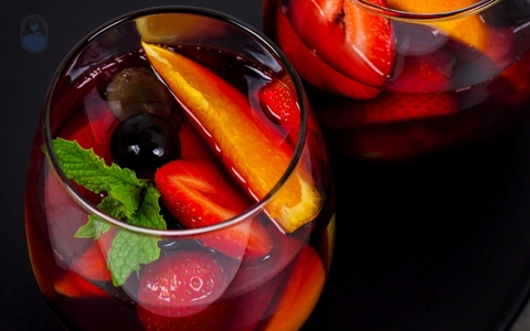 Rượu vang uống với hoa quả gì? Top 8 loại trái cây giúp hương vị bùng nổ