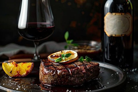 Rượu Vang Uống Với Thịt Bò Bít Tết (Steak): Bí Quyết Chọn Rượu Chuẩn Sommelier