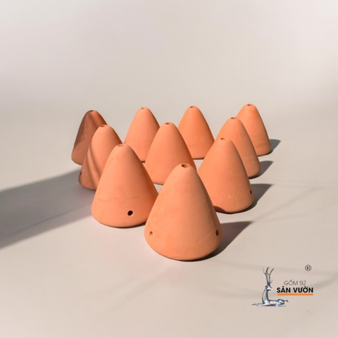 Combo 10 Cái Decor Gốm Đất Nung Hình Bánh Ú (Thường, Khoan Lỗ, Vẽ Theo Yêu Cầu) - Gốm Sứ Sân Vườn
