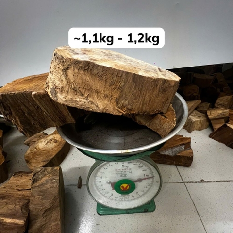Cục Gỗ Ngọc Am Đỏ Hà Giang