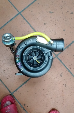TUR BO PC300/350-6 6D114E-1 có điều tốc,chân to vòi thẳng SPS (tem sps sai)