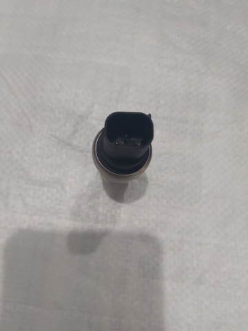 CẢM BIẾN ÁP SUẤT THẤP SK200-8 3C KIM TAM GIÁC  PHI 13 .giác 18 TLTQ