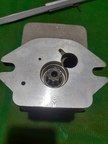 BƠM KHIỂN SK50 10T khoang dài KYRILAR