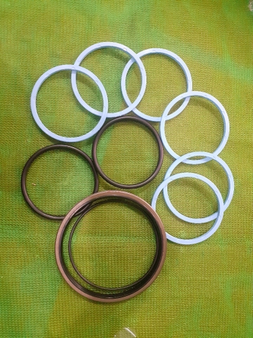 PHỚT TRUNG TÂM PC200/300/400-8/450-8; ROI 80*6 + VR100+VB120*135*7 - ST/KS/NT