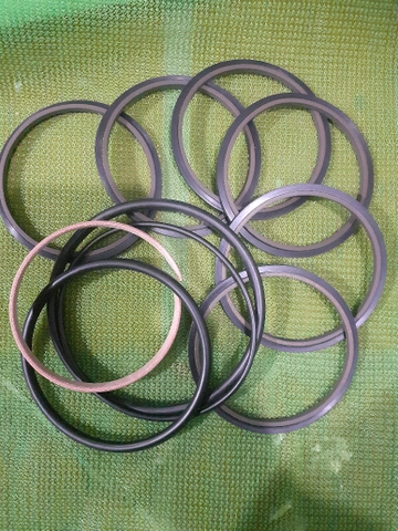 PHỚT TRUNG TÂM DX300/DX225 XÍCH MSJA 80*6S ( ÍT DÙNG)  - NT