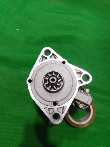 MÁY ĐỀ 4D31 9R*3 TAI*D34 * TÂM 143*105*105