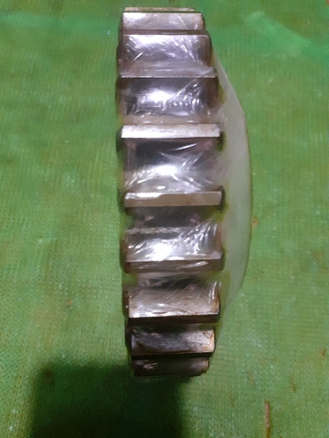 BÁNH RĂNG SỐ D5 27R*15T*H43 QTN