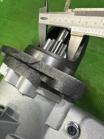 MÁY ĐỀ 6D125 11R*3 TAI*D55* tâm 127*127