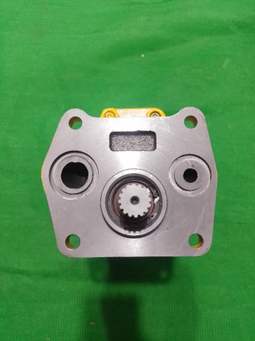 BƠM 2 KHOANG D50-16 16T*  4 bu lông* Lỗ dầu bơm trên mặt - NC TỐT
