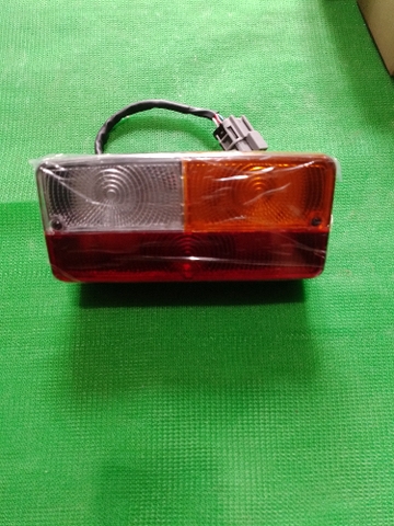 ĐÈN HẬU DX55 = DH55 = MX55 - Phải