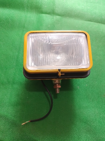 ĐÈN CẦN VUÔNG  VÀNG 24V ĐẾ NHỰA