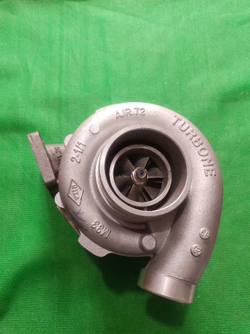 TUR BO PC300-3/ 6D125 CỔ TO GARET.ĐẾ(70*113) CỔ HÚT(49*65) CỔ GIÓ TO(88*102) CỔ XẢ BẮT BU LÔNG 6BL TÂM 121
