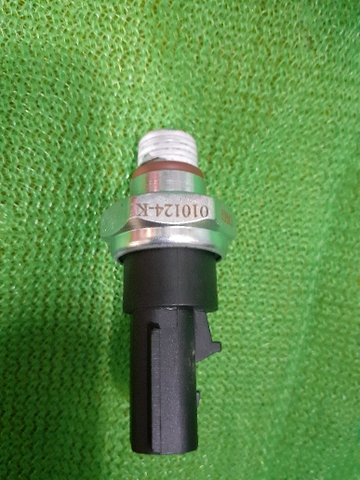 CẢM BIẾN DẦU PC200-8 6D107 = 6D114 BH04T - TN