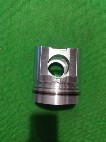 PISTON 6D125  NỔ 70 NHÔM ĐỈNH NHỌN  IZUMI - N