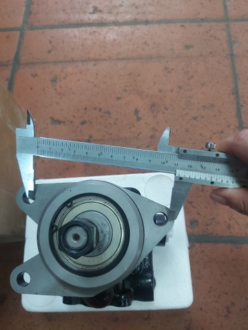 BƠM LÁI XE NÂNG FD30 KXN0003315 3 TAI BẮT ỐC -26 ( BẢO HÀNH LẮP ĐẶT)