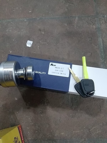 KHÓA 6 CHÂN XỊN