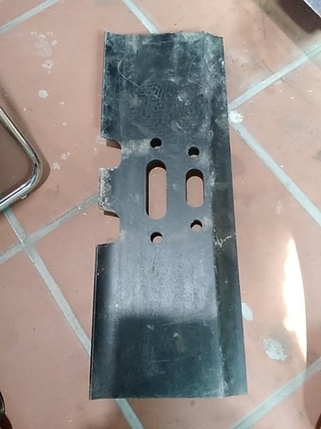 LÁ XÍCH S200/220-3 EX200-1 sao 23R*24L BƯỚC 190