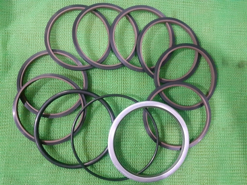 PHỚT TRUNG TÂM ZX75US-1/3  75*8S  ATS
