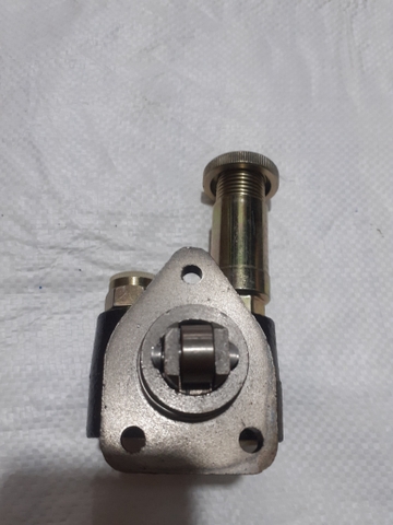 BƠM TAY DỌC TRÁI DÀI 12 JOMAR 6BD1
