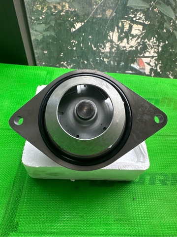 BƠM NƯỚC 6D102 = 4D102 - NJP/JPS TỐT