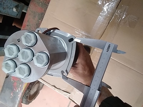 CỤM TAY TRANG VOLVO55/60 KUBOTA30 VIO55 YAMA55 TRÁI - CÓ CÁN BH LẮP ĐẶT