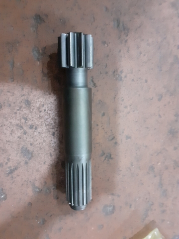 TRỤC LÁP DI CHUYỂN PC200-6E 6D102 10R*18T*H213 - JKO