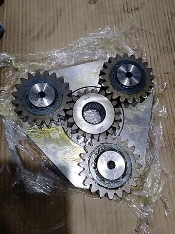 CỤM QTTM SK200-2/3/5/6 - G19*B20 S23*3C CÓ GIỮA - HLP