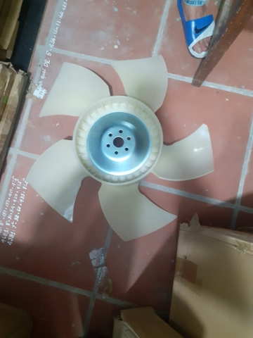CÁNH QUẠT 4HK1: 5C*36*74*630*6 lỗ
