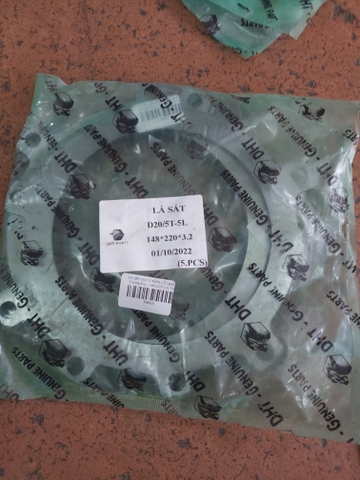 LÁ SẮT D31 5 TAI*5 LỖ NHỎ - TAI NGẮN ( 148*220*3.2) TN