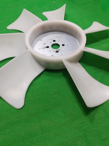 CÁNH QUẠT 4D94E/4JB1  DH55/EC55 : 7C*d32* tâm60* dài 450* 4 lỗ (EC55/2009)