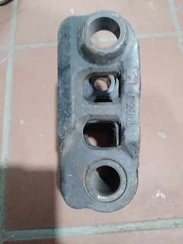 MẮT XÍCH R200 T 125*145 B178 CHỐT 37 CH
