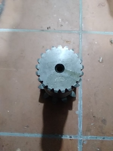 TRỤC QUAY TOA SK120-5 11R*21T*H295