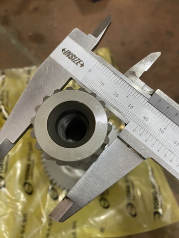 TRỤC BƠM DÀI A8VO80 - 53R - DX140 - TM TN