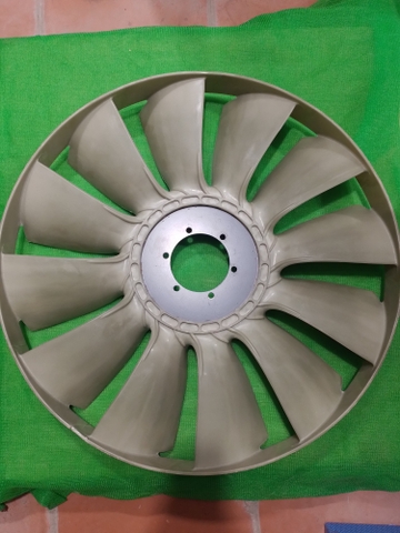 CÁNH QUẠT 6D22 SK300 SK220-5 SẢI 700*12C 6BL*128 - CÓ VÀNH - JPC