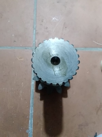 TRỤC QUAY TOA SK135 11R*24T*H295 JPC ( 22314 / NJ313 / 70*95*13 )( G M)