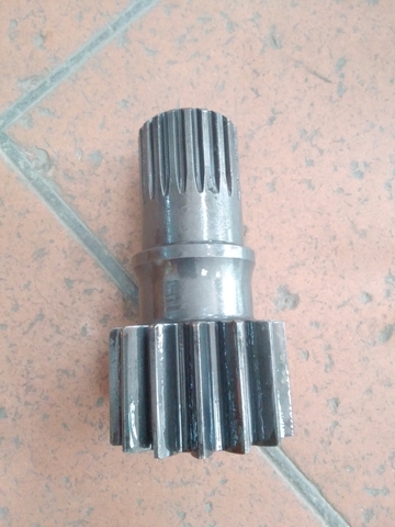 TRỤC LÁP QUAY TOA PC200-5 15R*20T*H160 - HL
