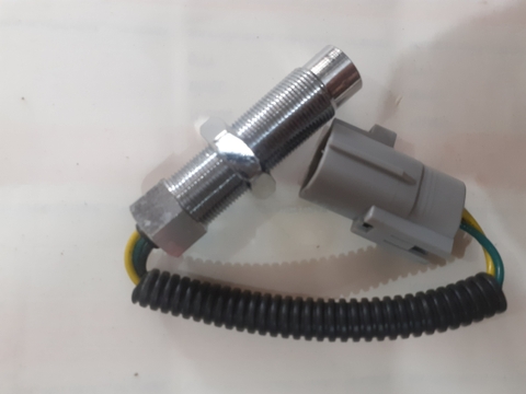 CB vòng tua SK200-8 Ø16*H65 zen mịn,zắc 3 chân TTQ