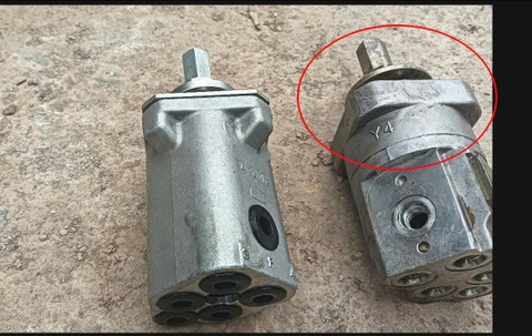 ĐẾ CỤM TAY TRANG ZX200 KY 31