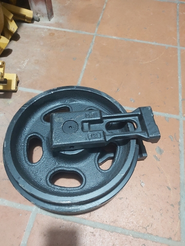 DẪN HƯỚNG EC55 VOLVO55 EC50 (VIO40 KHÁC ) TÂM 68*133 C.H 12*40