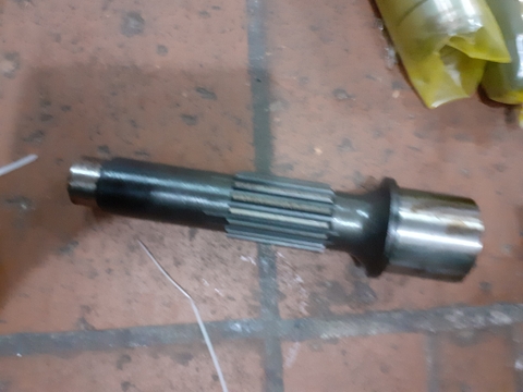 TRỤC BƠM PC200-5 16T*28T*L278