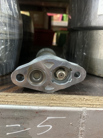 CÁN BƠM TAY CAT11 HLP